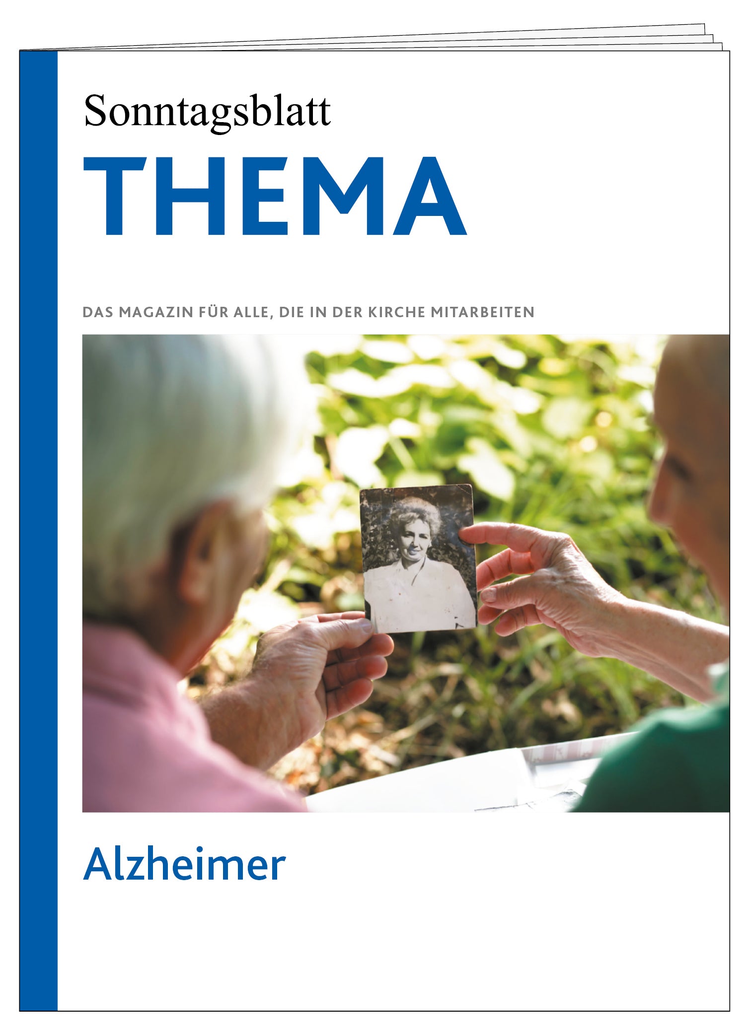 Cover des THEMA-Magazins "Alzheimer"
Das Bild zeigt 2 Personen die auf ein älteres Foto schauen. 